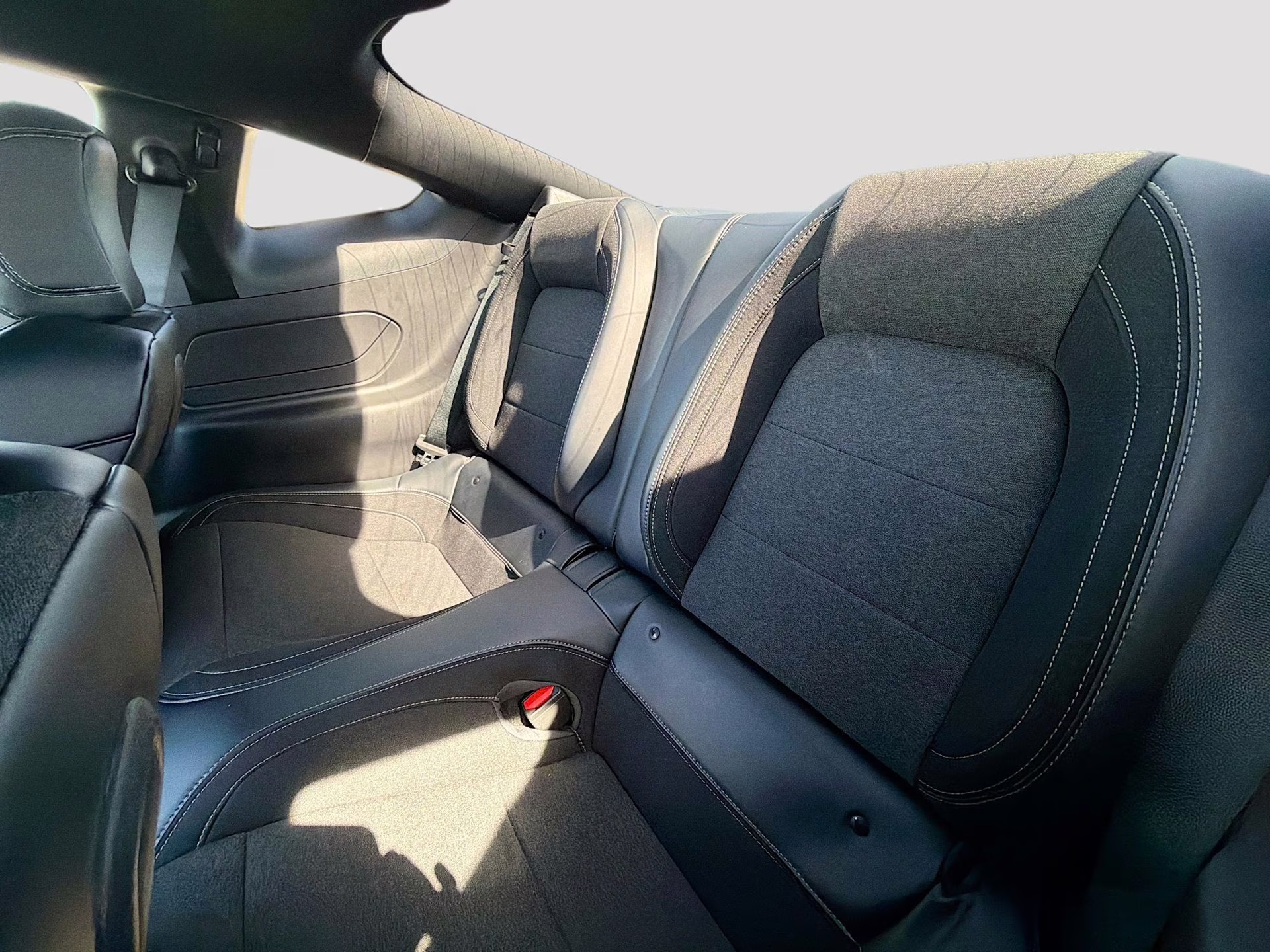 2026 Oxford White Ford Mustang EcoBoost RWD Coupe