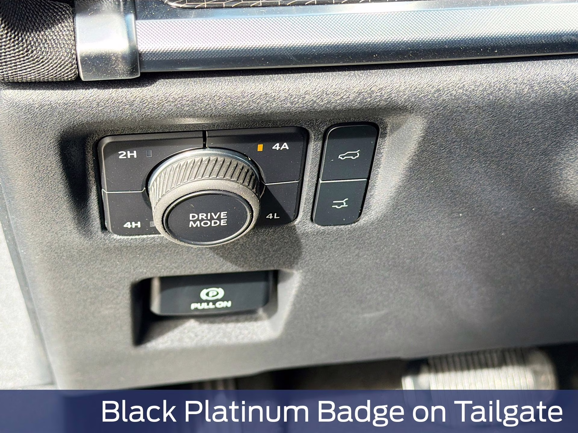 2026 Glacier Gray Metallic Tri-Coat Ford Expedition Max Platinum 4X4 SUV