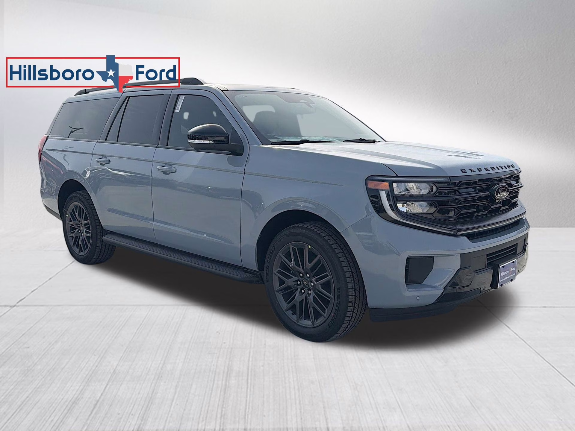 2026 Glacier Gray Metallic Tri-Coat Ford Expedition Max Platinum 4X4 SUV