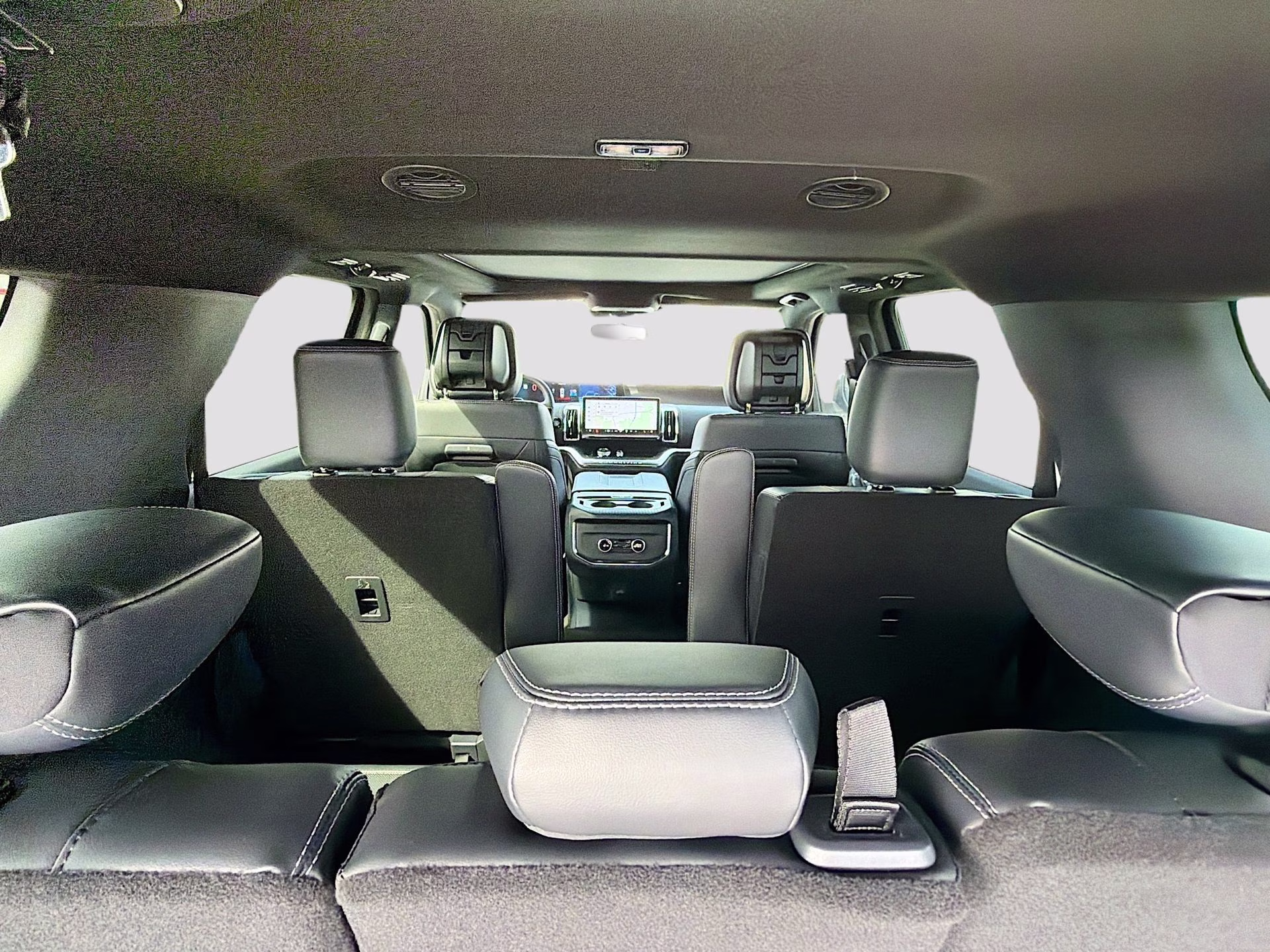 2026 Glacier Gray Metallic Tri-Coat Ford Expedition Max Platinum 4X4 SUV