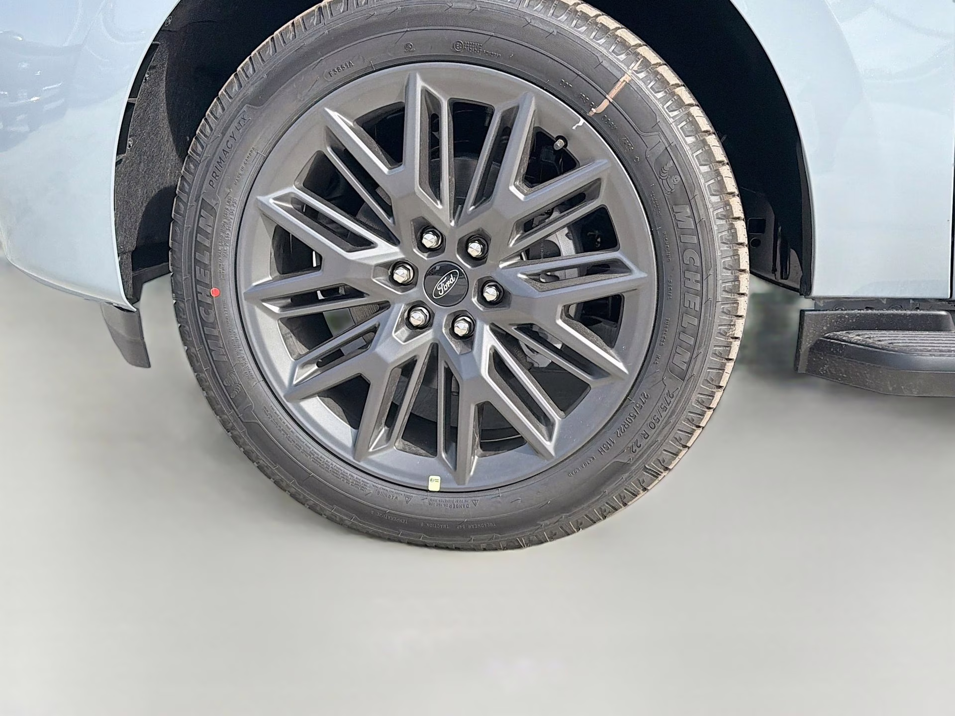 2026 Glacier Gray Metallic Tri-Coat Ford Expedition Max Platinum 4X4 SUV