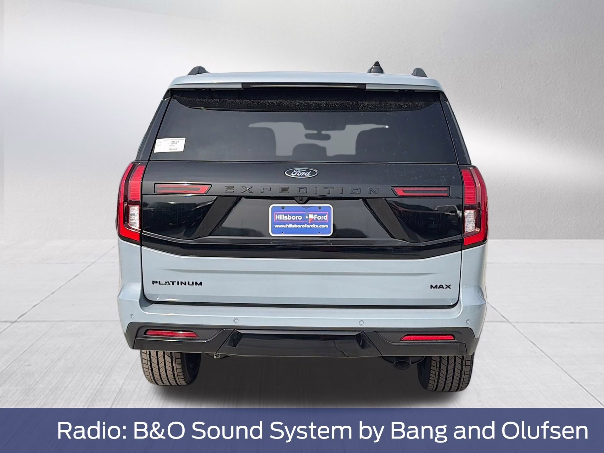 2026 Glacier Gray Metallic Tri-Coat Ford Expedition Max Platinum 4X4 SUV