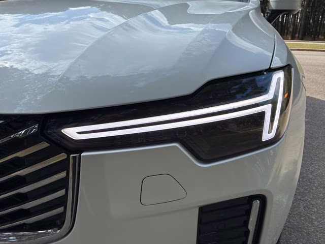 2026 Crystal White Volvo XC90 Plug-In Hybrid T8 Plus 7-Seater AWD SUV