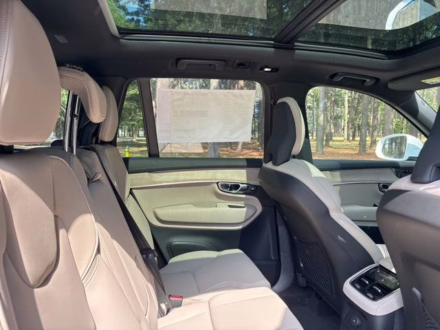 2026 Crystal White Volvo XC90 Plug-In Hybrid T8 Plus 7-Seater AWD SUV