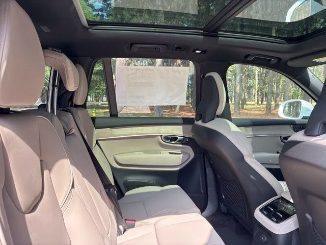 2026 Crystal White Volvo XC90 Plug-In Hybrid T8 Plus 7-Seater AWD SUV