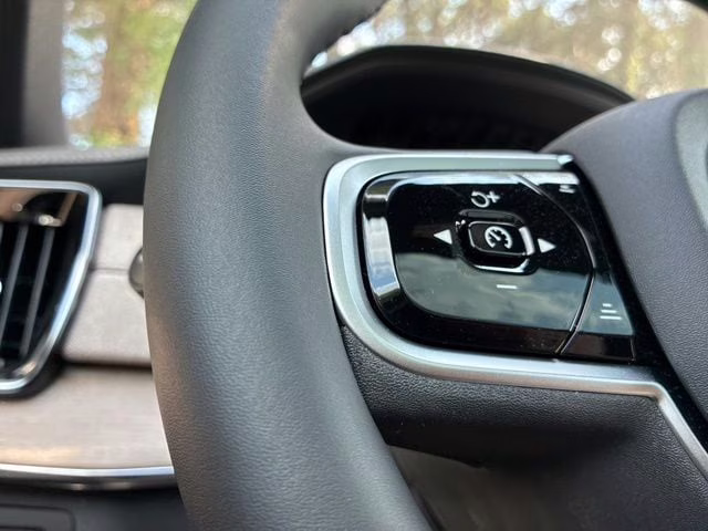2026 Crystal White Volvo XC90 Plug-In Hybrid T8 Plus 7-Seater AWD SUV