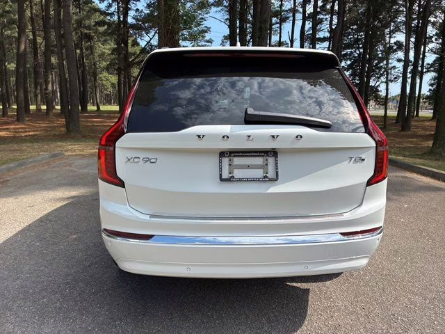 2026 Crystal White Volvo XC90 Plug-In Hybrid T8 Plus 7-Seater AWD SUV