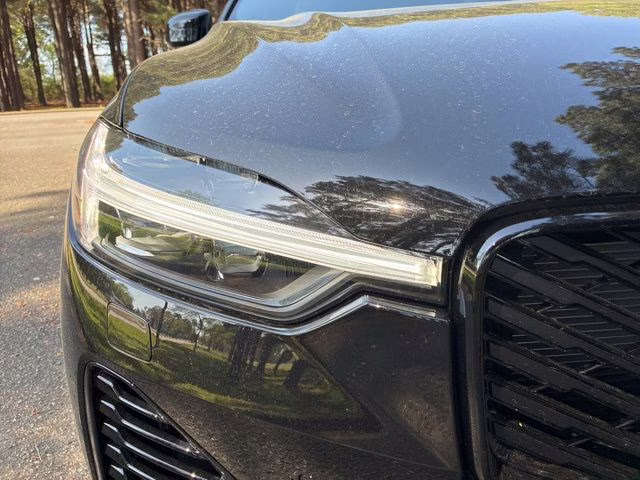 2026 Onyx Black Volvo XC60 Plug-In Hybrid T8 Plus AWD SUV