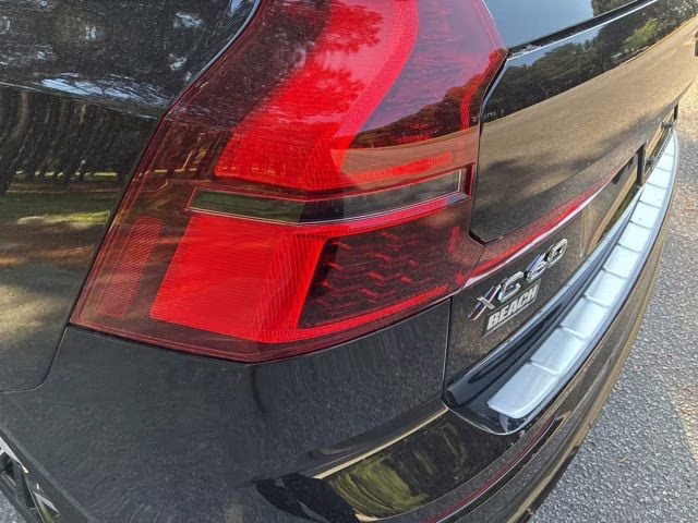 2026 Onyx Black Volvo XC60 Plug-In Hybrid T8 Plus AWD SUV