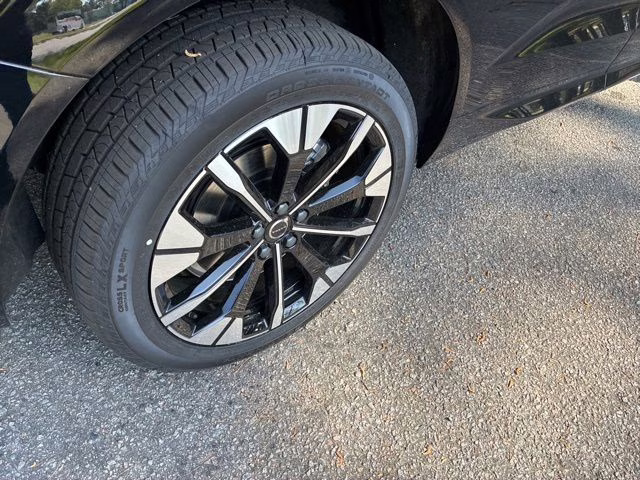 2026 Onyx Black Volvo XC60 Plug-In Hybrid T8 Plus AWD SUV