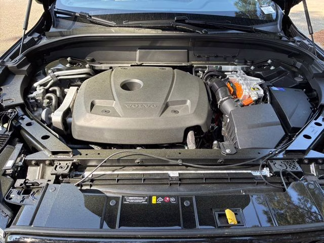2026 Onyx Black Volvo XC60 Plug-In Hybrid T8 Plus AWD SUV