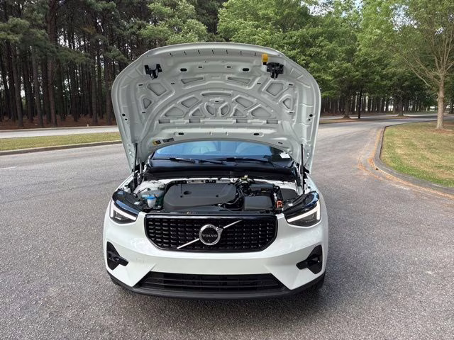 2026 Crystal White Volvo XC40 B5 Plus AWD SUV
