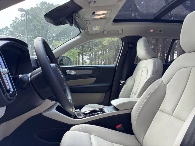 2026 Crystal White Volvo XC40 B5 Plus AWD SUV