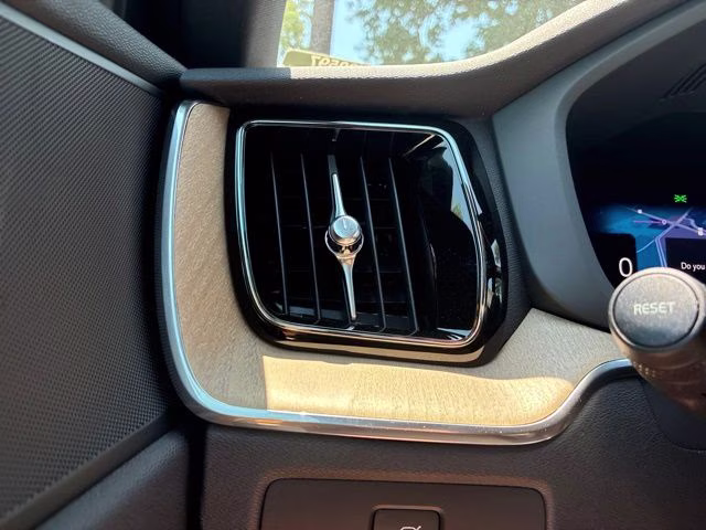 2026 Bright Dusk Volvo XC60 B5 Plus AWD SUV