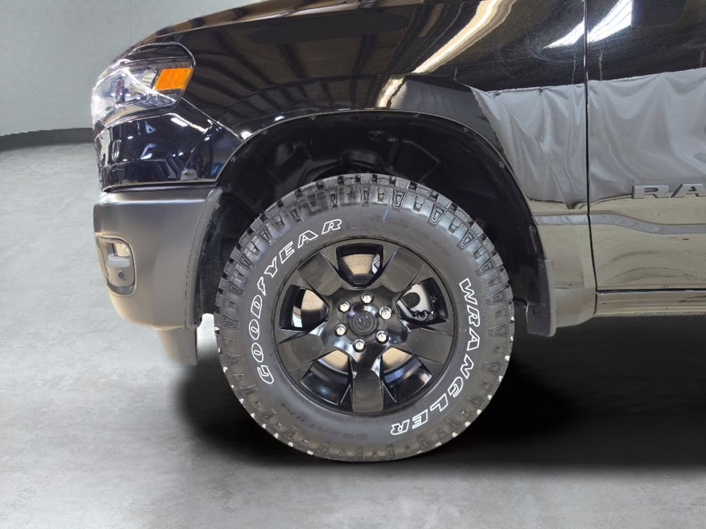 2026 Diamond Black Crystal Pearlcoat Ram 1500 Warlock 4X4 Truck