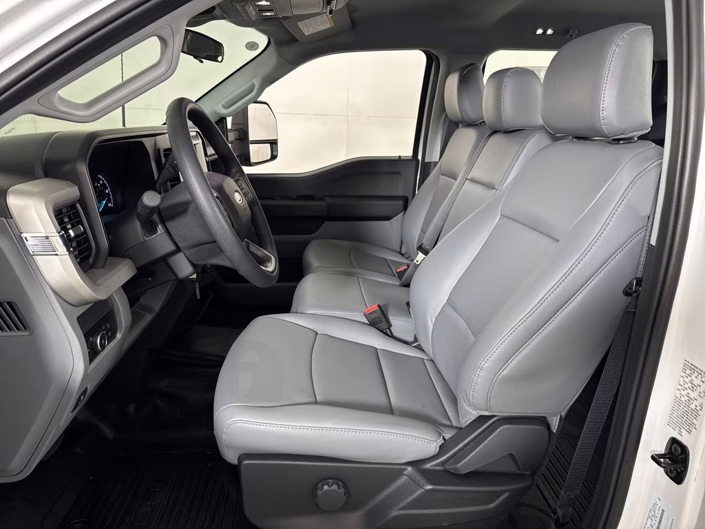 2026 Oxford White Ford Super Duty F-250 SRW XL RWD Truck