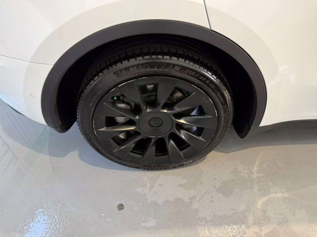 2021 Pearl White Multi-Coat Tesla Model Y Long Range AWD SUV