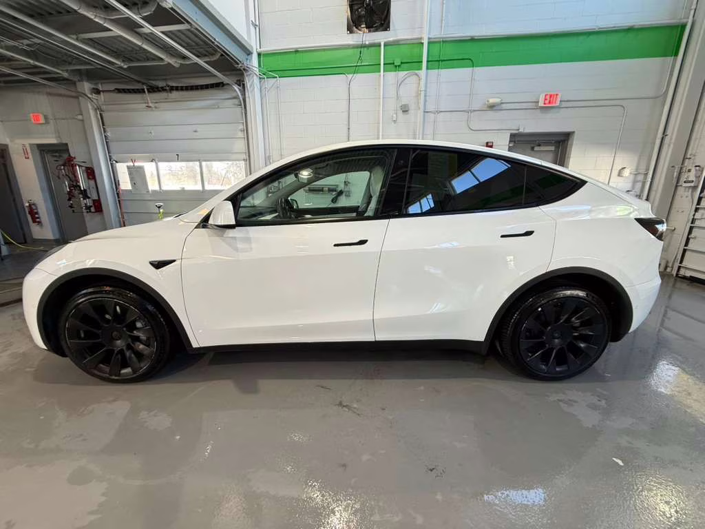 2021 Pearl White Multi-Coat Tesla Model Y Long Range AWD SUV