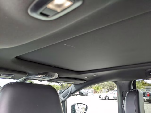 2025 Diamond Black Crystal Pearlcoat Chrysler Pacifica Limited FWD Van