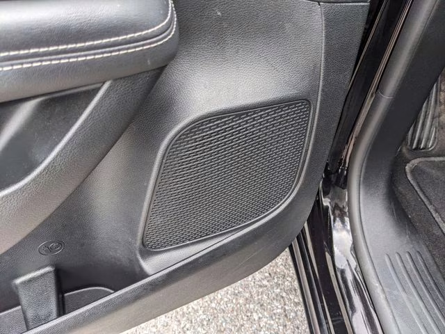 2025 Diamond Black Crystal Pearlcoat Chrysler Pacifica Limited FWD Van