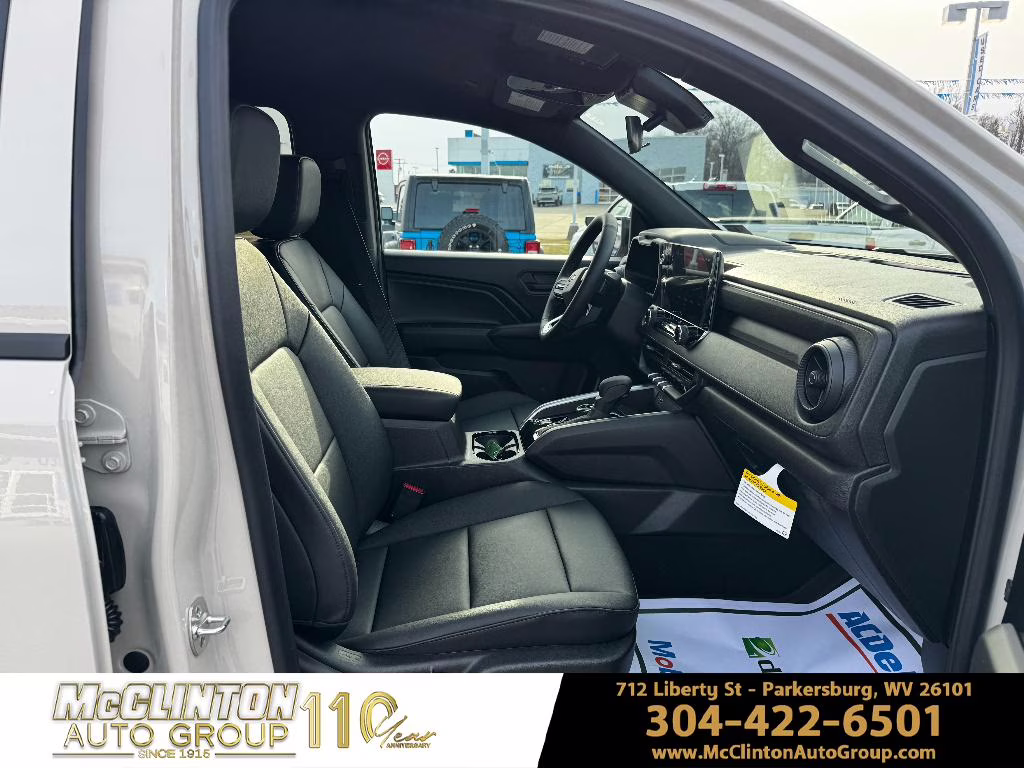 2026 White Sands Chevrolet Colorado 4WD Trail Boss 4X4 Truck