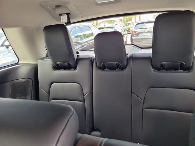 2026 Boulder Gray Pearl Nissan Pathfinder Platinum FWD SUV