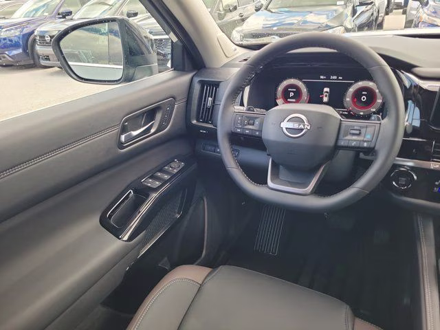 2026 Boulder Gray Pearl Nissan Pathfinder Platinum FWD SUV
