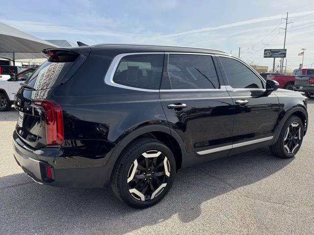 2025 Ebony Black Kia Telluride S FWD SUV