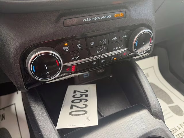 2022 Oxford White Ford Escape Plug-In Hybrid SEL FWD SUV