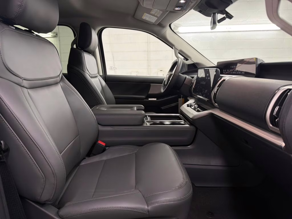 2026 SPACE SILVER Ford Expedition Active RWD SUV