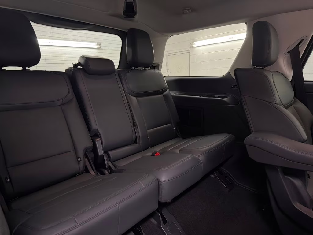 2026 SPACE SILVER Ford Expedition Active RWD SUV