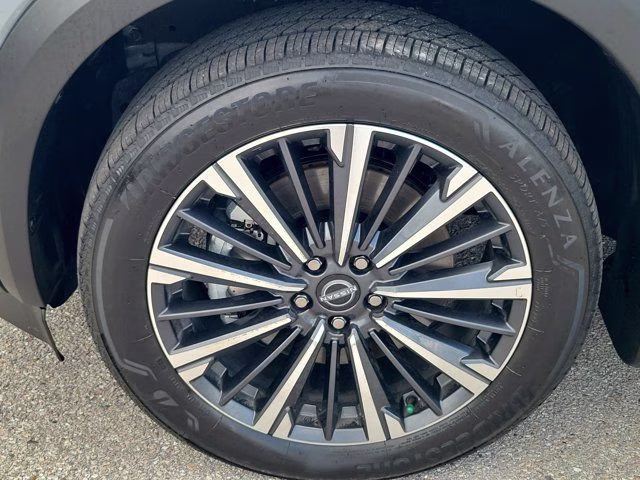 2026 Boulder Gray Pearl Nissan Pathfinder Platinum FWD SUV