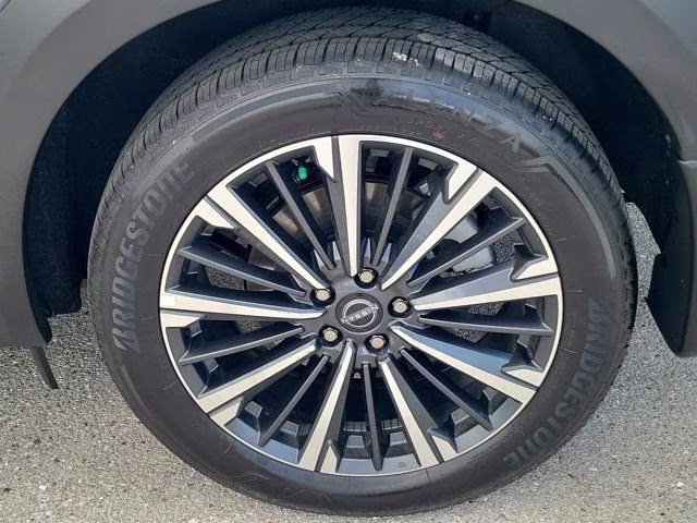 2026 Boulder Gray Pearl Nissan Pathfinder Platinum FWD SUV