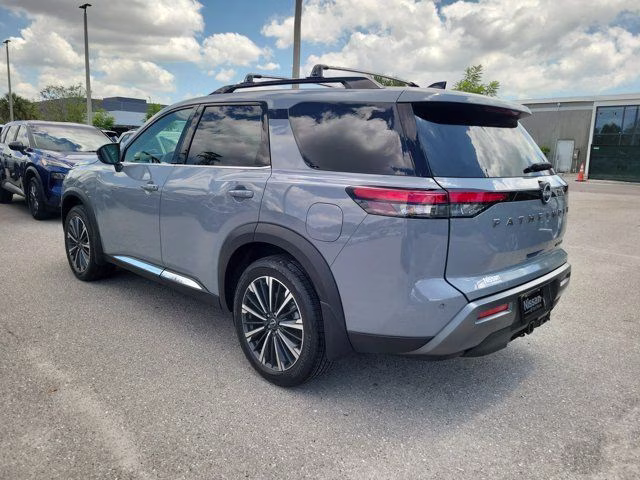 2026 Boulder Gray Pearl Nissan Pathfinder Platinum FWD SUV
