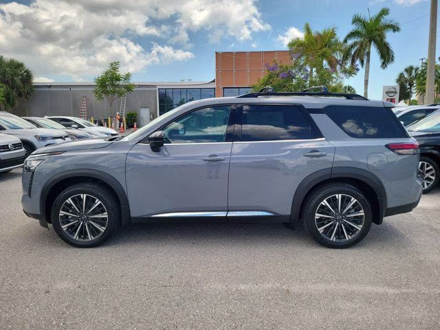 2026 Boulder Gray Pearl Nissan Pathfinder Platinum FWD SUV