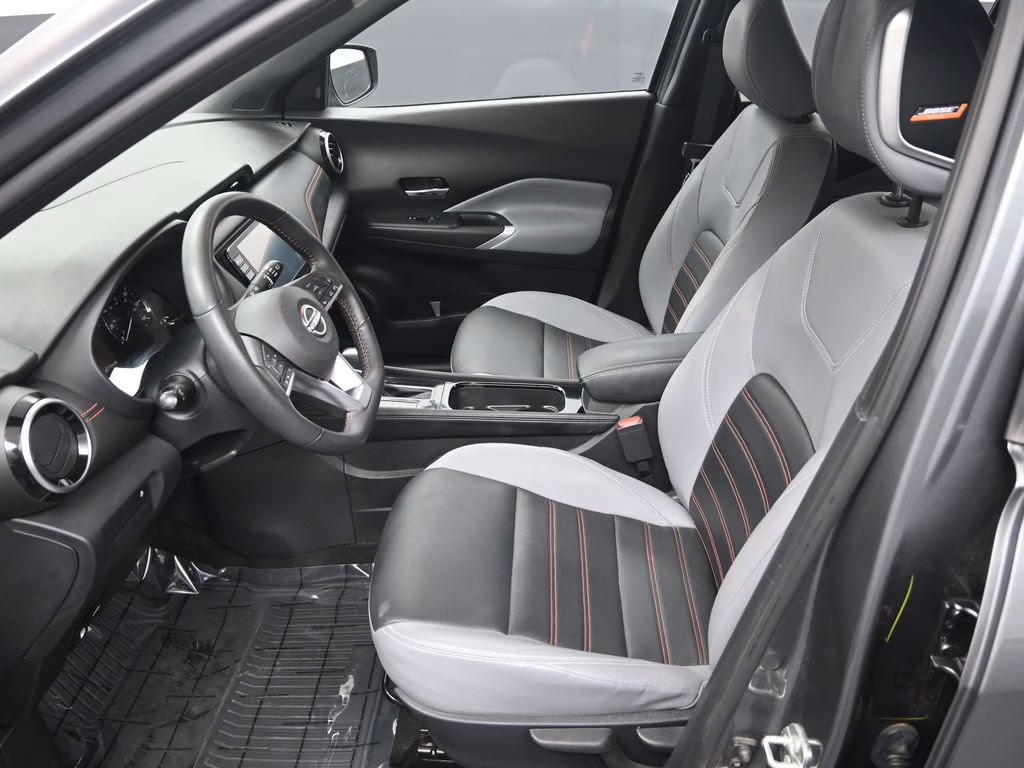 2023 Gun Metallic Nissan Kicks SR FWD SUV