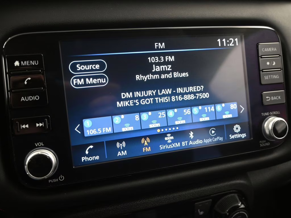 2023 Gun Metallic Nissan Kicks SR FWD SUV