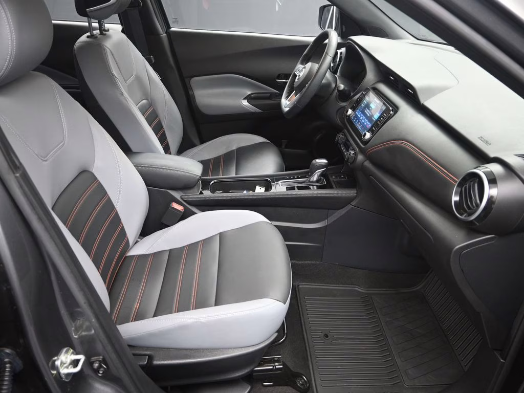 2023 Gun Metallic Nissan Kicks SR FWD SUV