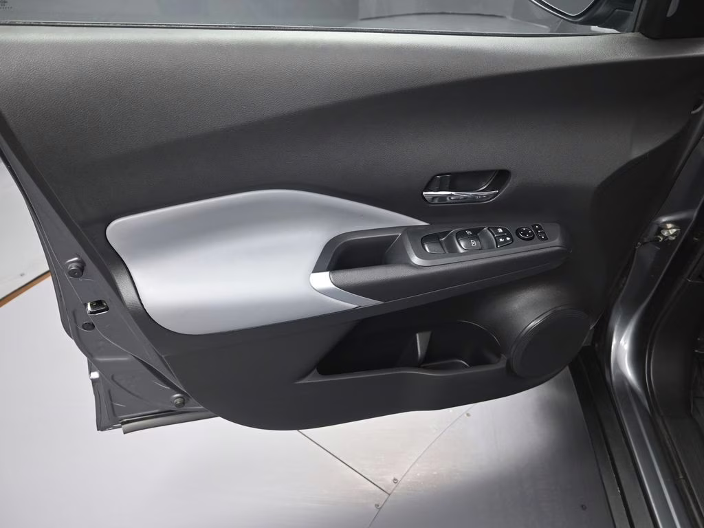 2023 Gun Metallic Nissan Kicks SR FWD SUV