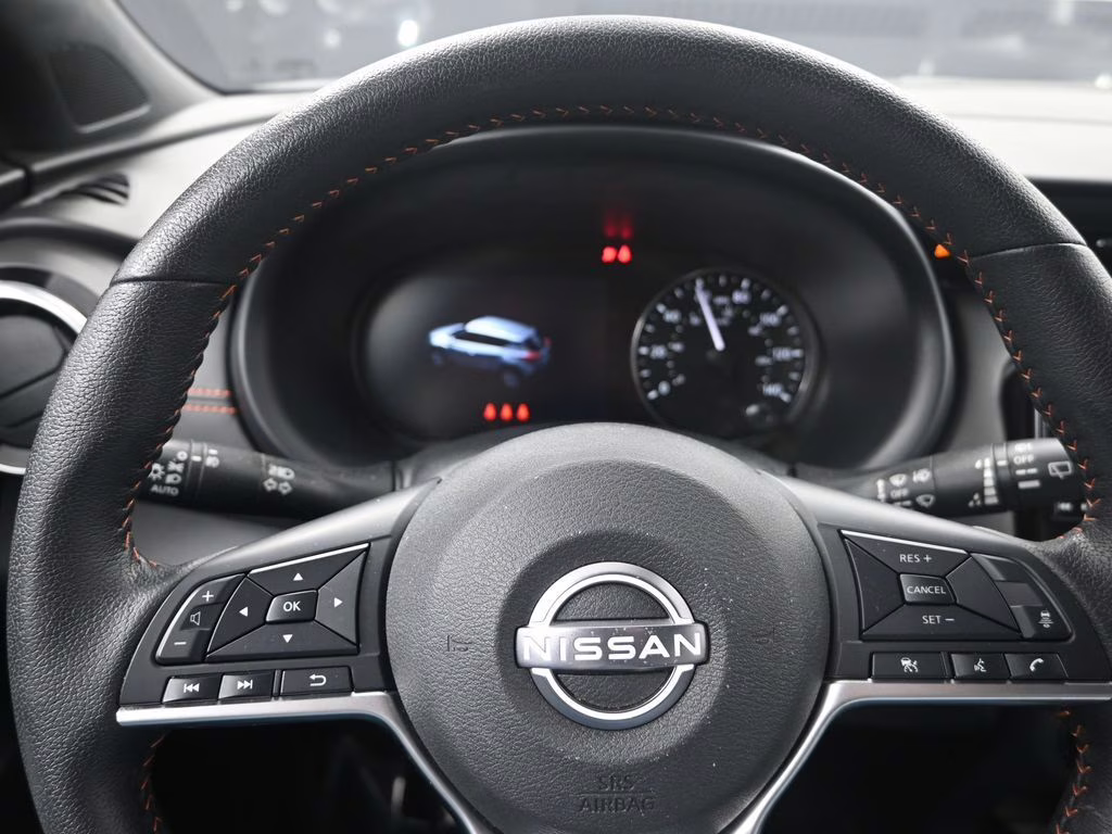 2023 Gun Metallic Nissan Kicks SR FWD SUV