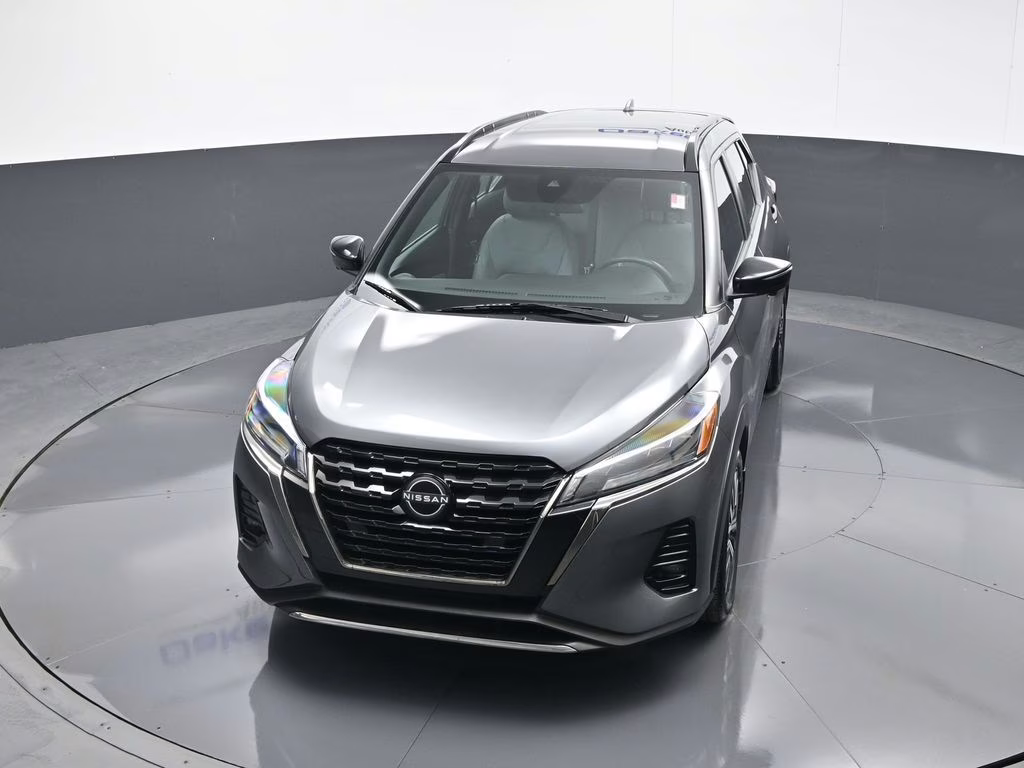 2023 Gun Metallic Nissan Kicks SR FWD SUV