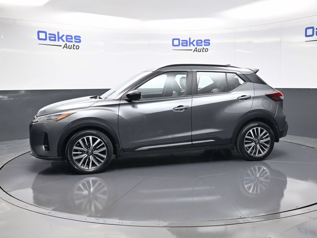 2023 Gun Metallic Nissan Kicks SR FWD SUV