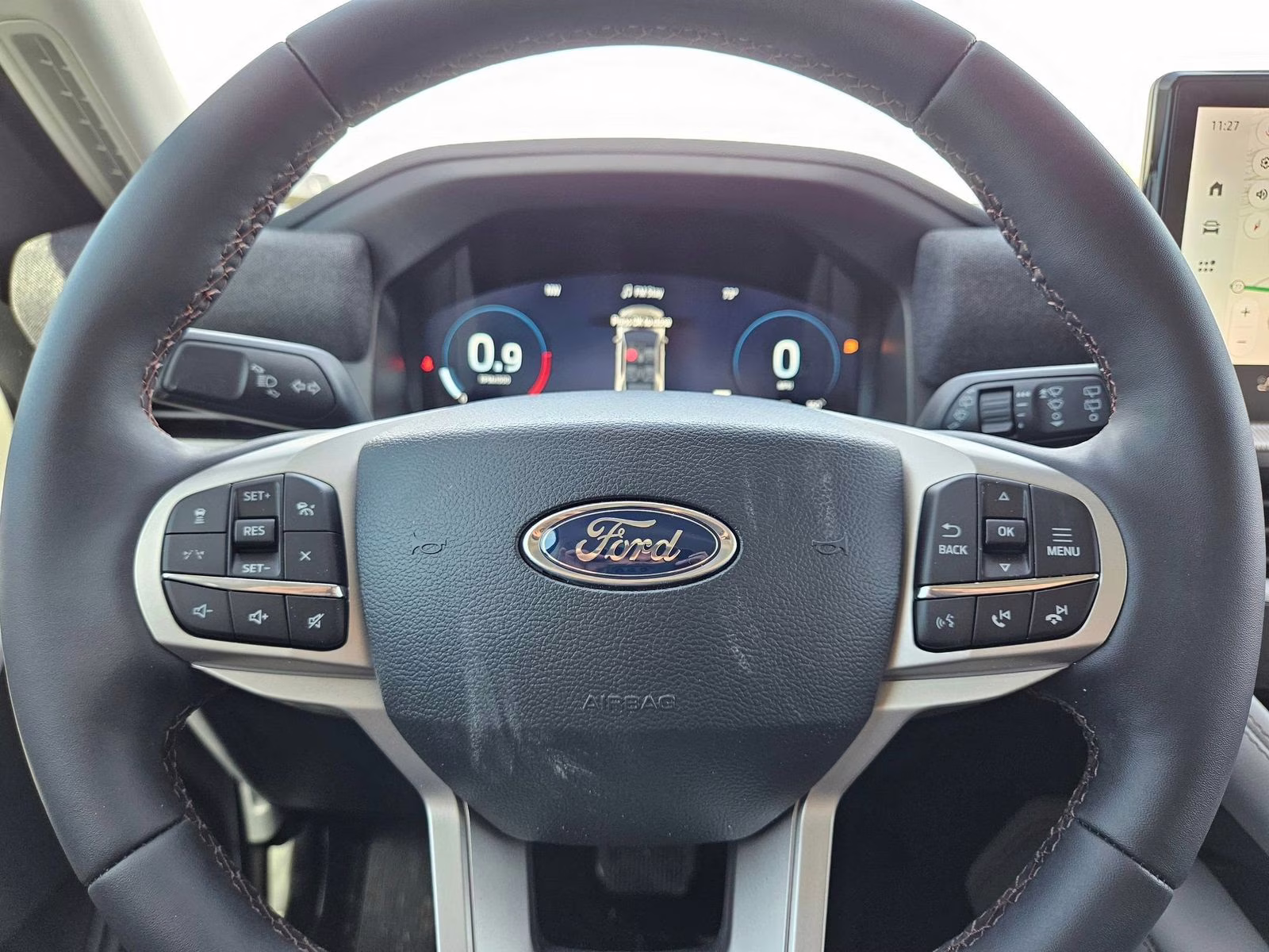 2026 White Metallic Ford Explorer Active 4X4 SUV