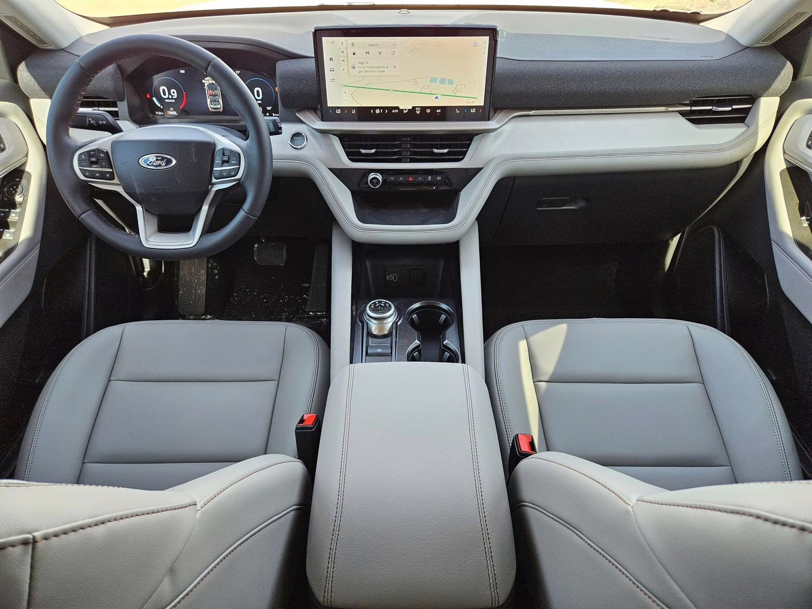 2026 White Metallic Ford Explorer Active 4X4 SUV