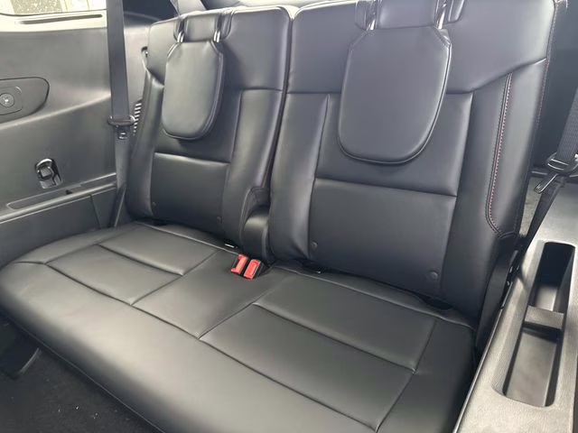 2026 White Ford Explorer ST-Line RWD SUV