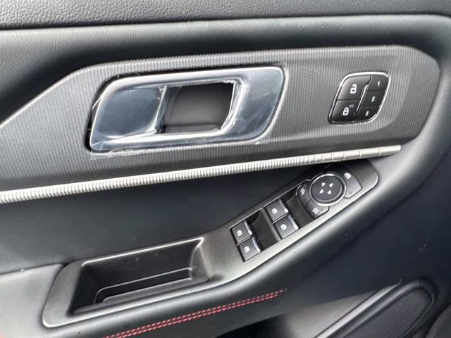 2026 White Ford Explorer ST-Line RWD SUV