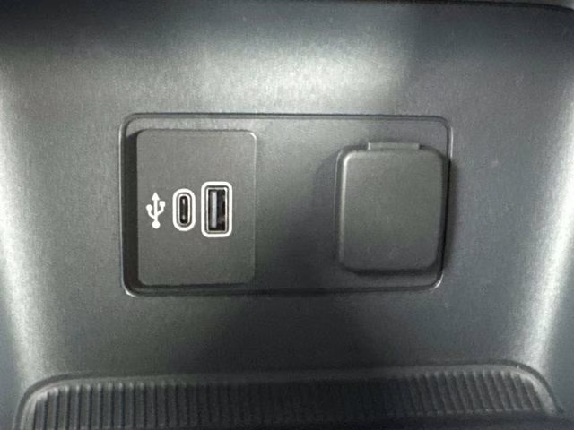 2026 White Ford Explorer ST-Line RWD SUV