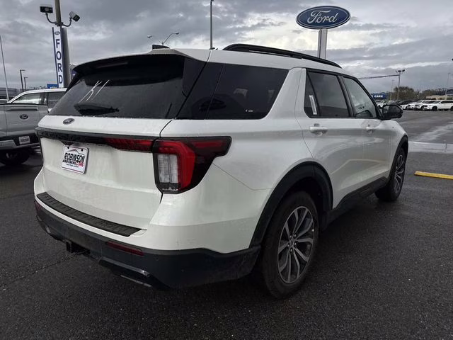 2026 White Ford Explorer ST-Line RWD SUV
