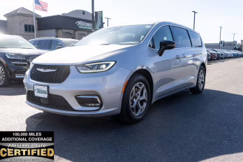 2024 Silver Mist Clearcoat Chrysler Pacifica Limited FWD Van