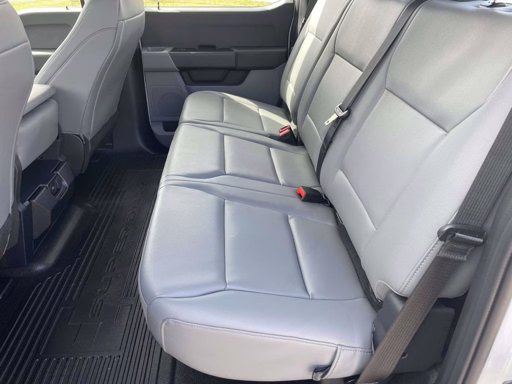 2026 Oxford White Ford Super Duty F-350 DRW XL 4X4 Truck